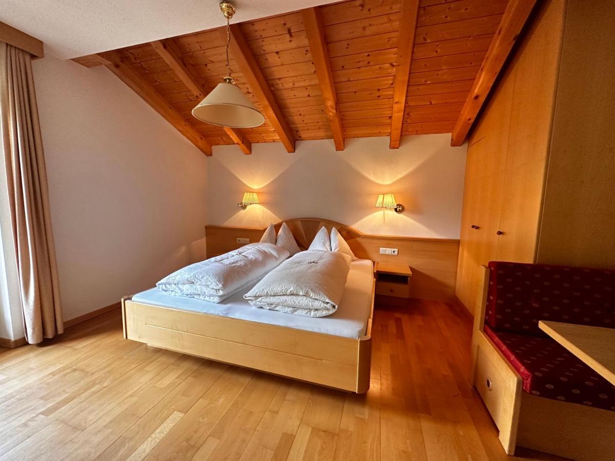 Residence Aster Solda Bagian luar foto