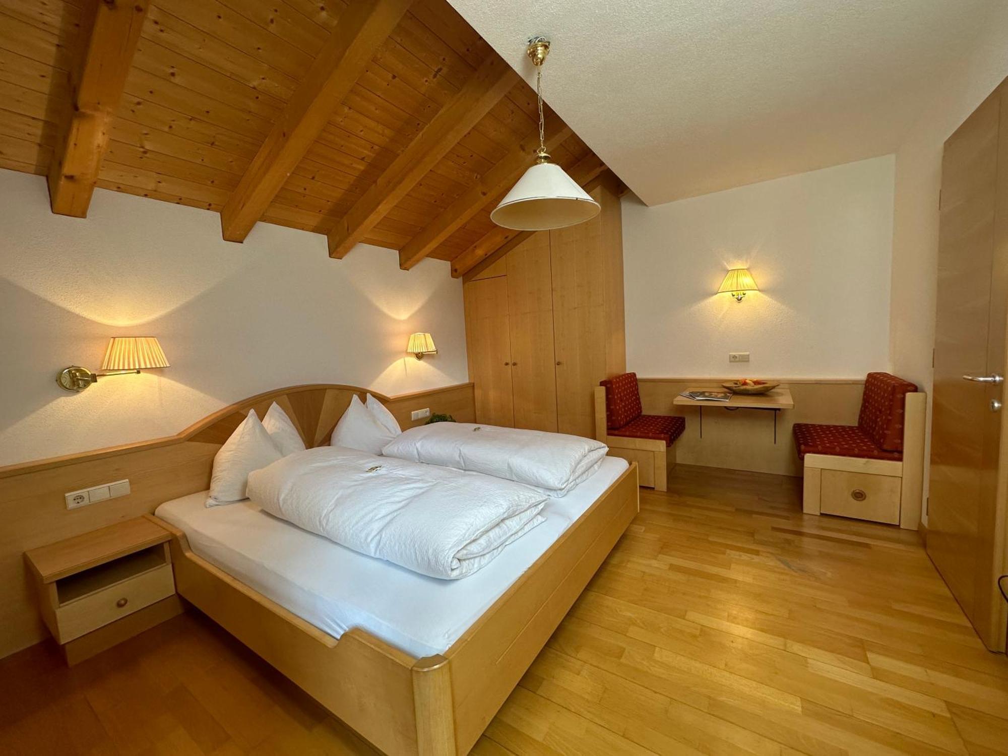 Residence Aster Solda Bagian luar foto