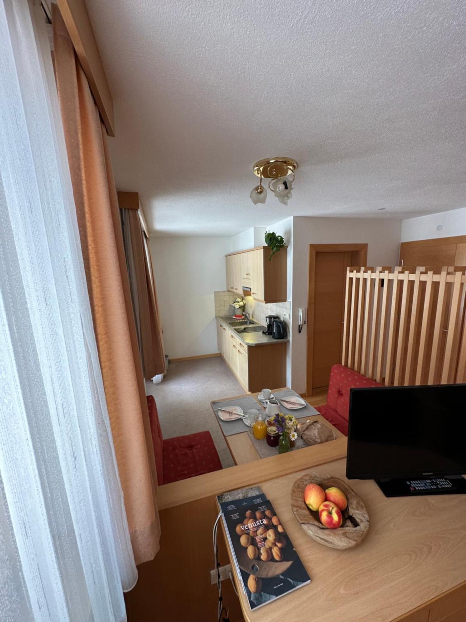 Residence Aster Solda Bagian luar foto