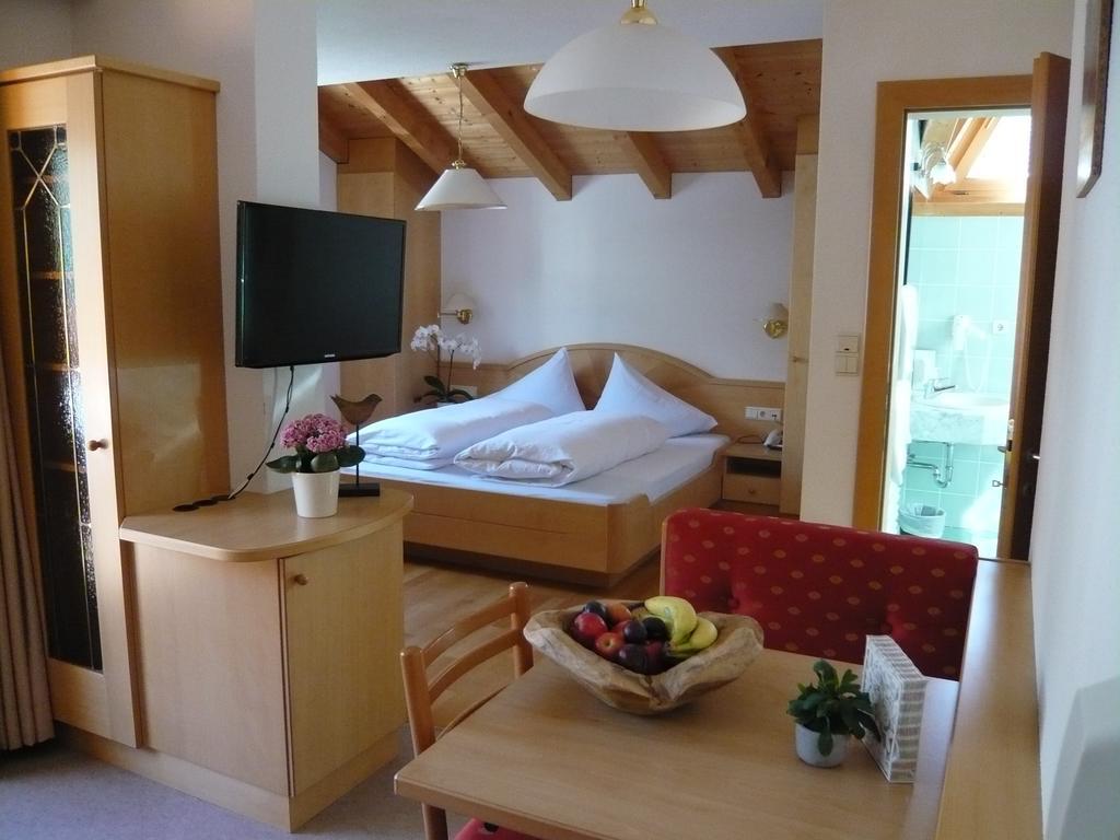Residence Aster Solda Bagian luar foto