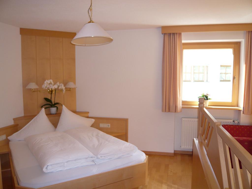 Residence Aster Solda Bagian luar foto