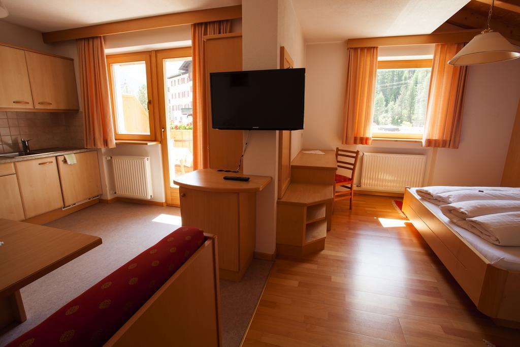 Residence Aster Solda Bagian luar foto